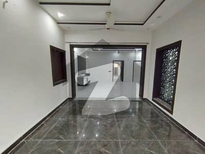 10 MARLA UPPER PORTION AVAILABLE FOR RENT I BAHRIA TOWN LAHORE