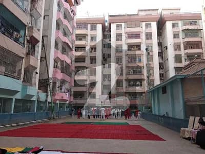 روفی لیک ڈرائیو اپارٹمنٹ کراچی میں 3 کمروں کا 9 مرلہ فلیٹ 1.65 کروڑ میں برائے فروخت۔