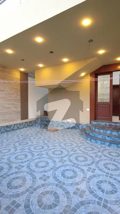 سیٹیزِن کالونی قاسم آباد,حیدر آباد میں 7 کمروں کا 16 مرلہ مکان 8.0 کروڑ میں برائے فروخت۔