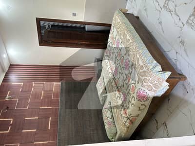 کینال روڈ فیصل آباد میں 2 کمروں کا 3 مرلہ فلیٹ 71.5 ہزار میں کرایہ پر دستیاب ہے۔