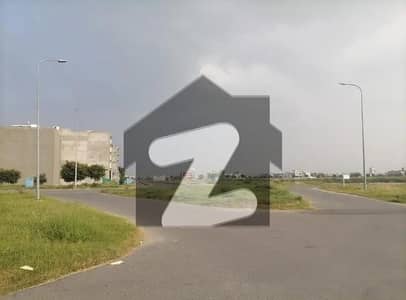 219+220 PAIR KK DHA PHASE4 MAIN ROAD IDEAL LOCATION PLOT EASY APPRAOCH TO OLD CITY AREA FOR SALE WALIKING DISTANCE GOLD CREST MALL