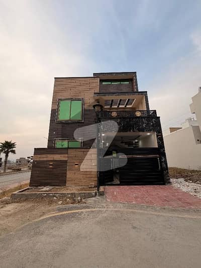 کوہستان انکلیو واہ کینٹ,واہ میں 4 کمروں کا 5 مرلہ مکان 1.9 کروڑ میں برائے فروخت۔ کوہستان انکلیو واہ کینٹ,واہ میں 4 کمروں کا 5 مرلہ مکان 1.9 کروڑ میں برائے فروخت۔