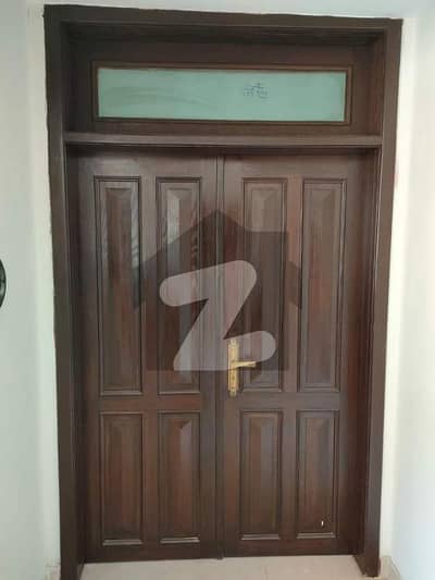 3 Bed Flat Available For Sale In Askari 11 Lahore