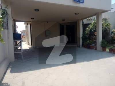ONE KANAL BEAUTIFULL HOUSE AVALIABLE FOR RENT IN DHA DEFANCE PHASE 3