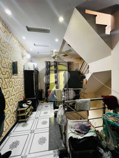 شاداب گارڈن لاہور میں 3 کمروں کا 3 مرلہ مکان 1.05 کروڑ میں برائے فروخت۔