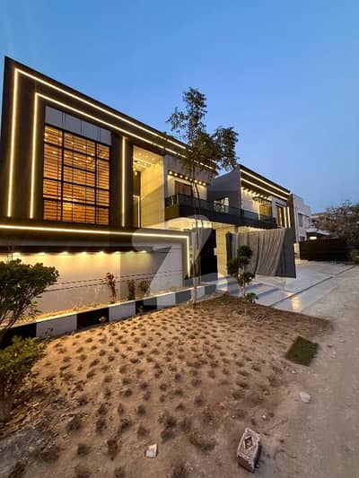 Luxurious Duplex Pair for Sale IEP Town, Lahore DHA Rahbar se bilkul mutasil, aik behtareen rehaishi mauqa! IEP Engineers Town (Sector A) mein brand new, modern design ke 2 Alag Alag (1 Kanal) ghar sale ke liye maujood hain. Ye duplex pair un families ke liye behtareen hai jo sath rehna chahti hain magar apni privacy bhi barqarar rakhna chahti hain. Property ki Khususiyaat: Size: 1 Kanal + 1 Kanal (Duplex Pair) Bedrooms: Har ghar mein 6 Master Luxurious Duplex Pair for Sale IEP Town, Lahore DHA Rahbar se bilkul mutasil, aik behtareen rehaishi mauqa! IEP Engineers Town (Sector A) mein brand new, modern design ke 2 Alag Alag (1 Kanal) ghar sale ke liye maujood hain. Ye duplex pair un families ke liye behtareen hai jo sath rehna chahti hain magar apni privacy bhi barqarar rakhna chahti hain. Property ki Khususiyaat: Size: 1 Kanal + 1 Kanal (Duplex Pair) Bedrooms: Har ghar mein 6 Master