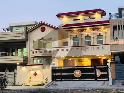 فیصل ہلز ۔ ایگزیکٹو بلاک فیصل ہلز,اسلام آباد میں 9 کمروں کا 14 مرلہ مکان 4.75 کروڑ میں برائے فروخت۔