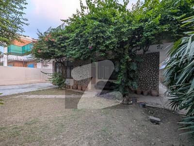 Beautiful Prime Location Demolishable House for Sale in F-10 Islamabad 511 Sq. Yds CDA Transfer Close-End VIP Street.