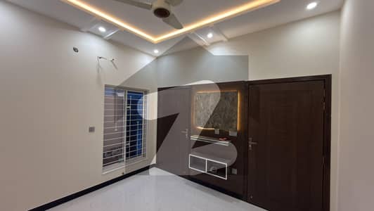 وائٹل ہومز ہاؤسنگ سکیم لاہور میں 4 کمروں کا 3 مرلہ مکان 1.3 کروڑ میں برائے فروخت۔