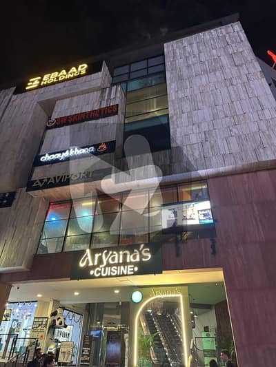 آئی ۔ 8 مرکز آئی ۔ 8,اسلام آباد میں 3 مرلہ دکان 6.8 کروڑ میں برائے فروخت۔