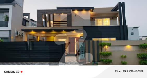 1 Kanal Brand New Modern Design Lavish House For Sale In DHA | For Discounted Price And Original Pictures Download The App "Signature Lands".