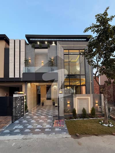 ڈی ایچ اے 11 رہبر فیز 2 - بلاک پی ڈی ایچ اے 11 رہبر فیز 2,ڈی ایچ اے 11 رہبر,لاہور میں 3 کمروں کا 5 مرلہ مکان 2.25 کروڑ میں برائے فروخت۔ ڈی ایچ اے 11 رہبر فیز 2 - بلاک پی ڈی ایچ اے 11 رہبر فیز 2,ڈی ایچ اے 11 رہبر,لاہور میں 3 کمروں کا 5 مرلہ مکان 2.25 کروڑ میں برائے فروخت۔