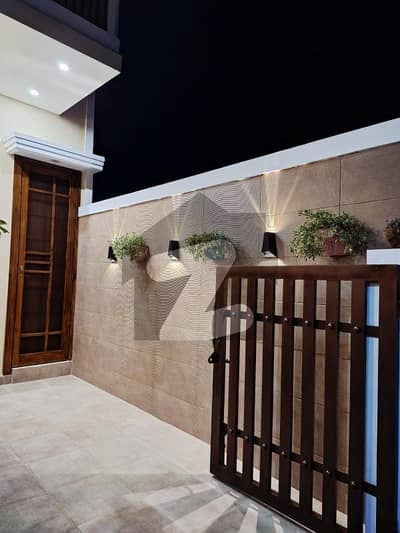 نیا ناظم آباد کراچی میں 4 کمروں کا 5 مرلہ مکان 1.4 لاکھ میں کرایہ پر دستیاب ہے۔