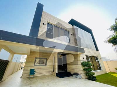 1 Kanal Slightly Used Modern Design Semi Furnished Lavish House For Sale In DHA | For Discounted Price And Original Pictures Download The App "Signature Lands".