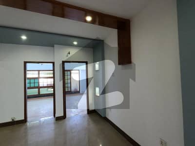 Perfect Prime Location 1400 Square Feet Flat In Gulistan-E-Jauhar - Block 16 For Sale