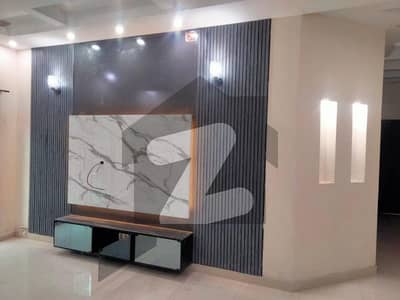 BEAUTIFUL HOUSE FOR SALE AVAILABLE