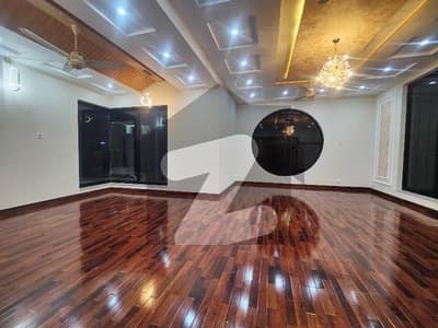 10 mrla ground luxury