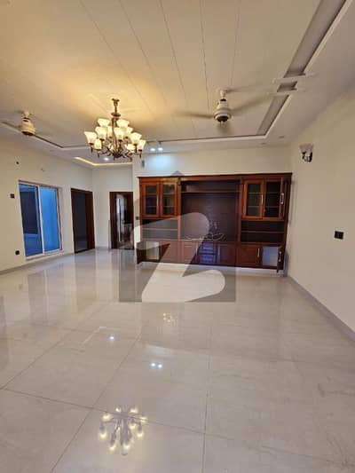 جی ۔ 13 اسلام آباد میں 3 کمروں کا 7 مرلہ بالائی پورشن 90.0 ہزار میں کرایہ پر دستیاب ہے۔