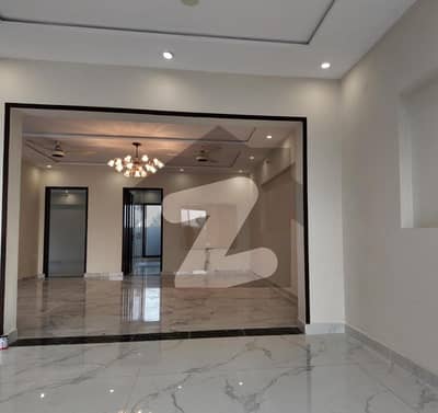 بحریہ ٹاؤن سیکٹرڈی بحریہ ٹاؤن,لاہور میں 3 کمروں کا 5 مرلہ مکان 80.0 ہزار میں کرایہ پر دستیاب ہے۔