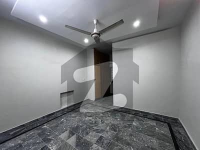 آئی ۔ 8/2 آئی ۔ 8,اسلام آباد میں 6 کمروں کا 14 مرلہ مکان 10.3 کروڑ میں برائے فروخت۔