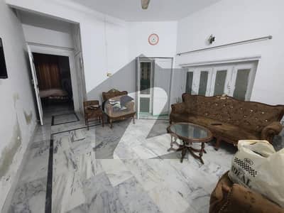 نعمت کالونی نمبر 2 فیصل آباد میں 4 کمروں کا 5 مرلہ مکان 1.5 کروڑ میں برائے فروخت۔