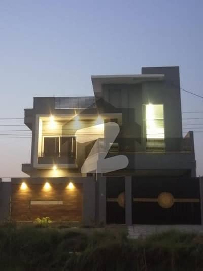 واپڈا ٹاون سیکٹر ای واپڈا ٹاؤن,پشاور میں 9 کمروں کا 13 مرلہ مکان 3.7 کروڑ میں برائے فروخت۔