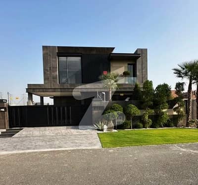 20 MARLA BRAND NEW MODERN DESIGN BEAUTIFUL BUNGALOW FULLY FURNISHED IS AVAILABLE FOR SALE IN DHA PHASE 8