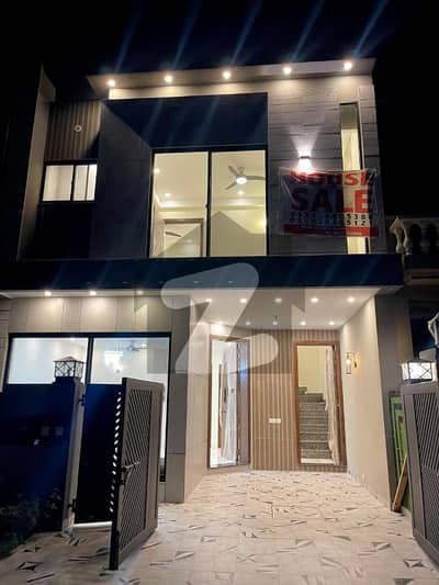 5 MARLA PRIME LOCATION HOUSE AVAILABLE FOR SALE