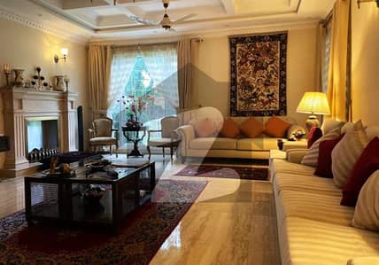 20 MARLA BEAUTIFUL BUNGALOW IS AVAILABLE FOR SALE IN DHA PHASE 6