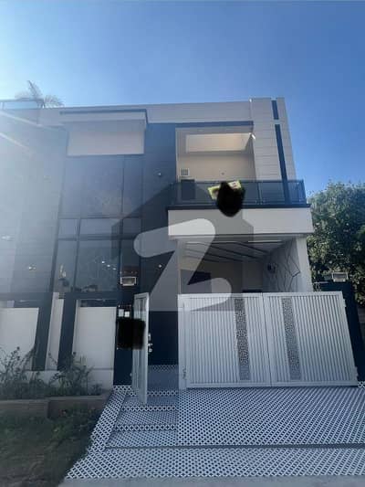 پارک ویو سٹی ۔ جیڈ ایکسٹینشن بلاک پارک ویو سٹی,لاہور میں 4 کمروں کا 5 مرلہ مکان 2.3 کروڑ میں برائے فروخت۔