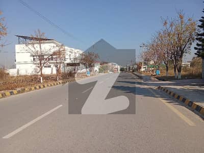 انجنیئرز کوآپریٹو ہاؤسنگ - بلاک کے انجنیئرز کوآپریٹو ہاؤسنگ,ڈی ۔ 18,اسلام آباد میں 1 کنال رہائشی پلاٹ 1.4 کروڑ میں برائے فروخت۔