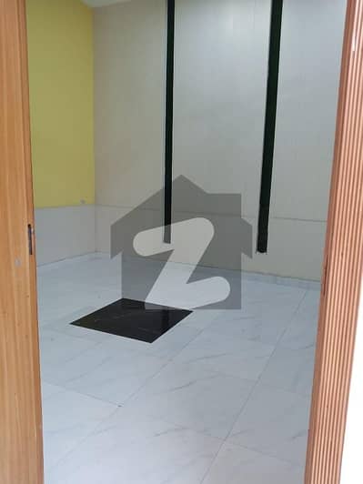 الفلاح ٹاؤن لاہور میں 1 کمرے کا 3 مرلہ زیریں پورشن 30.0 ہزار میں کرایہ پر دستیاب ہے۔