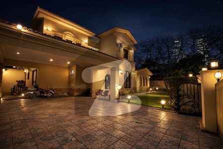 F-8 MODREN DESIGN LUXURY HOUSE