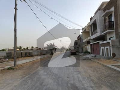 400 SQYRDS RESIDENTIAL PLOT AVAILABLE IN GOOD LOCATION