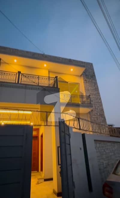 بنی گالہ اسلام آباد میں 4 کمروں کا 7 مرلہ مکان 2.5 کروڑ میں برائے فروخت۔