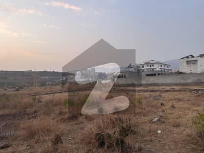 Shah Allah ditta 10 Marla to 1 kanal Plots for sale for residential purposes