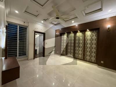 10 Marla Slightly Used House For Sale In Jasmine Block Sector C Bahria Town Lahore