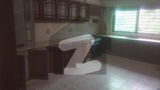 آئی ۔ 8 اسلام آباد میں 3 کمروں کا 14 مرلہ زیریں پورشن 1.5 لاکھ میں کرایہ پر دستیاب ہے۔