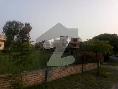 واپڈا ٹاؤن فیز 1 - بلاک ایچ4 واپڈا ٹاؤن فیز 1,واپڈا ٹاؤن,لاہور میں 10 مرلہ رہائشی پلاٹ 2.15 کروڑ میں برائے فروخت۔