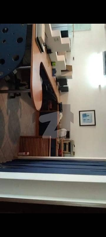 ڈی ایچ اے فیز 1 - بلاک ایچ فیز 1,ڈیفنس (ڈی ایچ اے),لاہور میں 7 مرلہ دفتر 1.4 لاکھ میں کرایہ پر دستیاب ہے۔