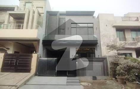 A 5 Marla House Has Landed On Market In Formanites Housing Scheme - Block N Of Lahore