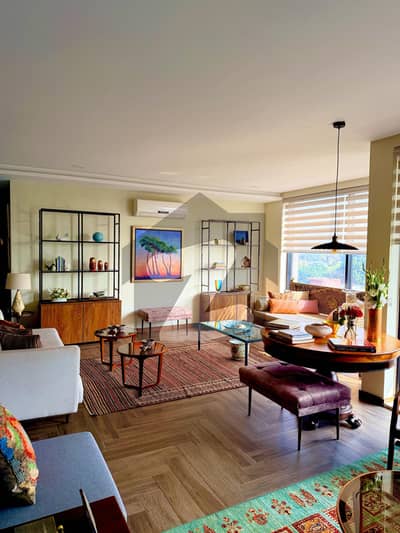 Very Spacious Designer Apartment For Rent