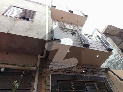 Prime Location House Sized 520 Square Feet In Tajpura