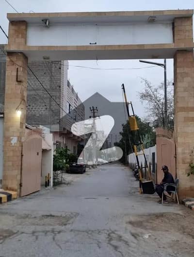 120 SQYRDS RESIDENTIAL PLOT AVAILABLE IN GOOD LOCATION