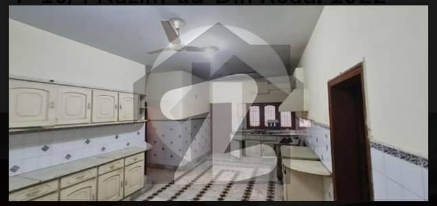 ایف ۔ 10/3 ایف ۔ 10,اسلام آباد میں 6 کمروں کا 2 کنال مکان 34.5 کروڑ میں برائے فروخت۔