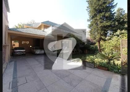 Double Storey With Half Basement 800 Sq. Yards 10 bedrooms House For Sale F-10/2