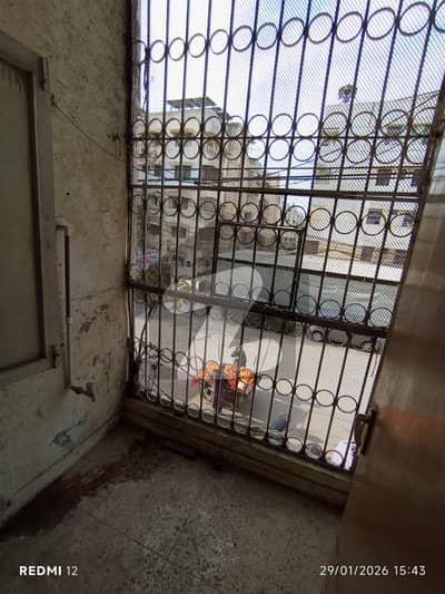 2 BED D/D WEST OPEN FLAT FOR SALE IN BLOCK 13-B, GULSHAN