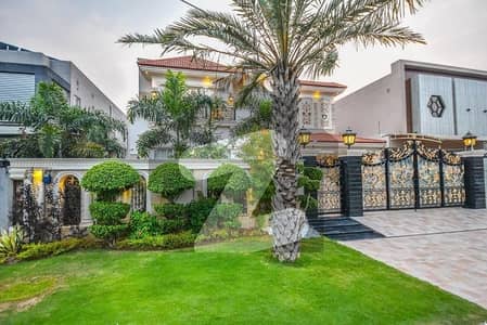 For Rent Elegant 1 Kanal (20 Marla) Bungalow in Prime Block of DHA Phase 7