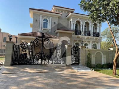 ڈی ایچ اے فیز 5 ڈیفنس (ڈی ایچ اے),لاہور میں 5 کمروں کا 1 کنال مکان 15.95 کروڑ میں برائے فروخت۔