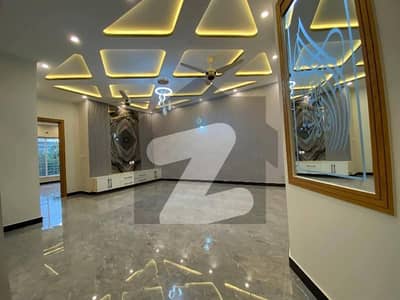 بحریہ ٹاؤن فیز 8 بحریہ ٹاؤن راولپنڈی,راولپنڈی میں 5 کمروں کا 10 مرلہ مکان 1.15 لاکھ میں کرایہ پر دستیاب ہے۔ بحریہ ٹاؤن فیز 8 بحریہ ٹاؤن راولپنڈی,راولپنڈی میں 5 کمروں کا 10 مرلہ مکان 1.15 لاکھ میں کرایہ پر دستیاب ہے۔